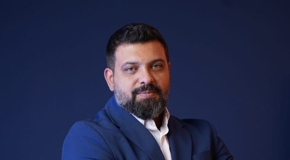 الدكتور ريمون تغيان الرئيس التنفيذي لشركة CCR Developments يعلن عن الهوية الجديدة للشركة"