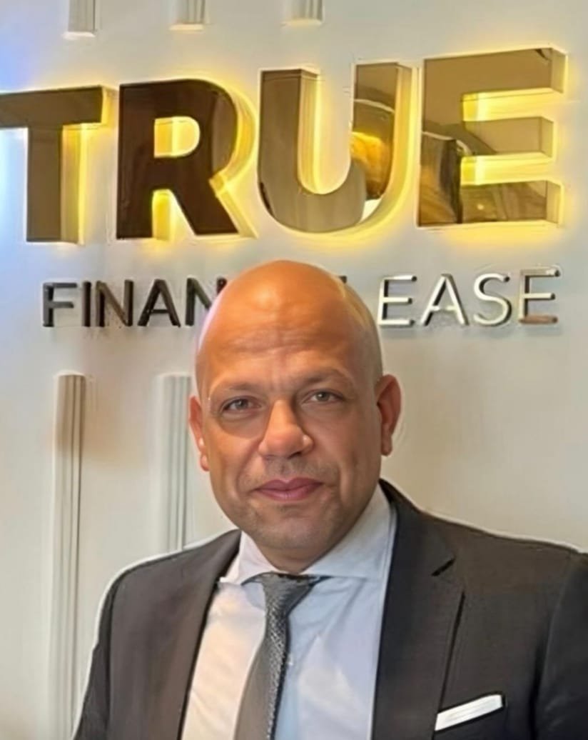 الأستاذ محمد عفيفي