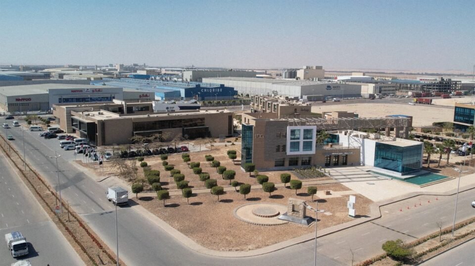 مجموعة التنمية الصناعية IDG تعلن طفرة إنشائية في مجمع e2 New October وتعزز الابتكار الصناعي