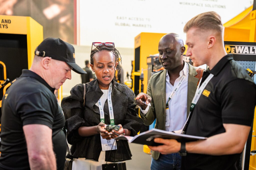 Big 5 Global - Networking Outdoor